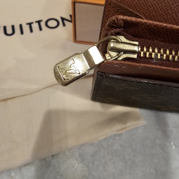 AUTHENTIC Louis Vuitton Monogram Porte Monnaie Bifold Wallet - Picture 8 of 10